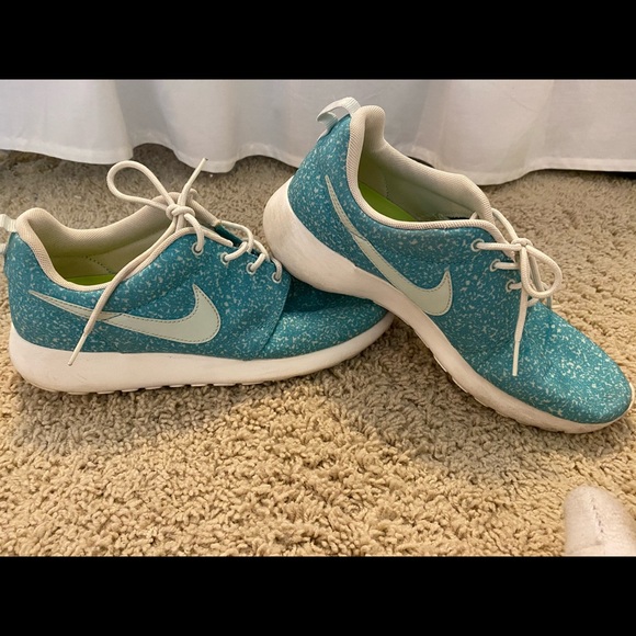 Nike roshe women’s 8.5 - Picture 3 of 3